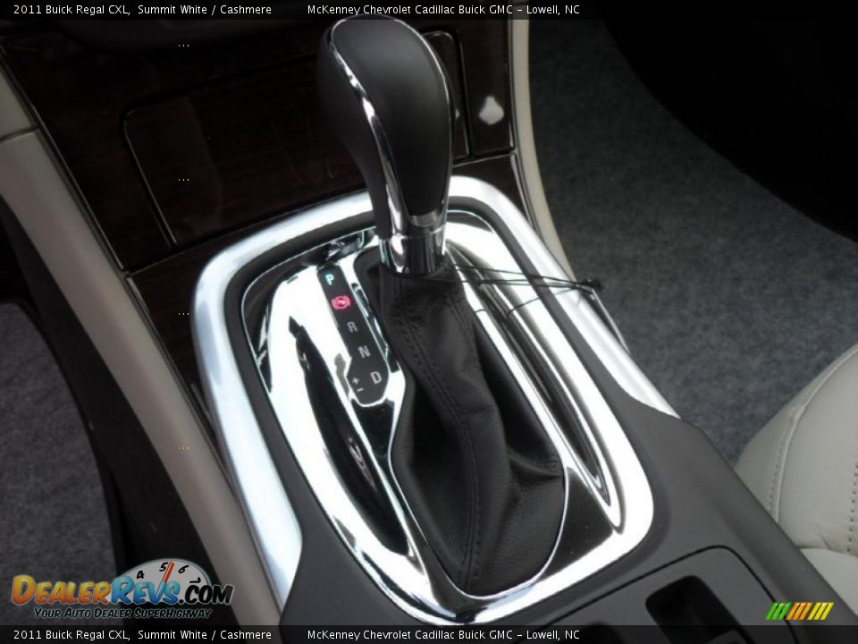 2011 Buick Regal CXL Shifter Photo #12