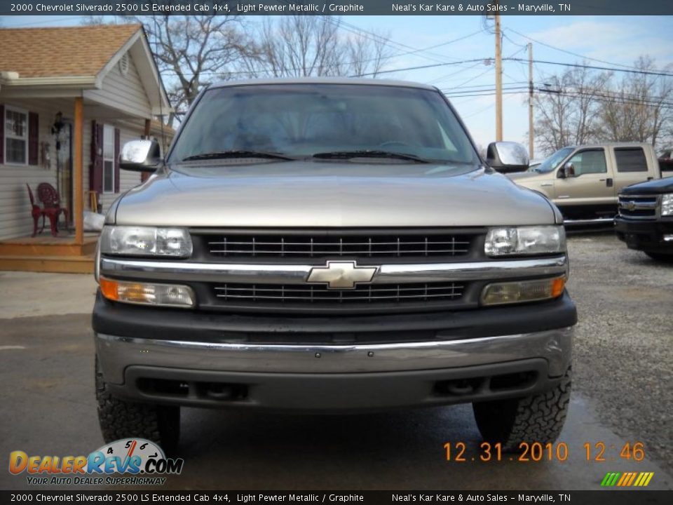 2000 Chevrolet Silverado 2500 LS Extended Cab 4x4 Light Pewter Metallic / Graphite Photo #2