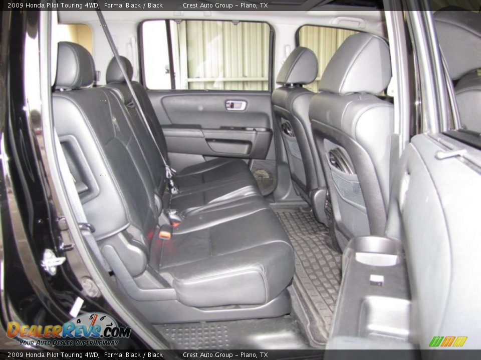 Black Interior 2009 Honda Pilot Touring 4wd Photo 10