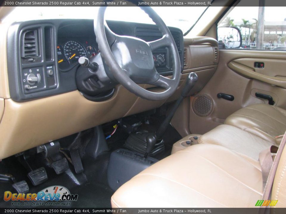 Tan Interior - 2000 Chevrolet Silverado 2500 Regular Cab 4x4 Photo #15