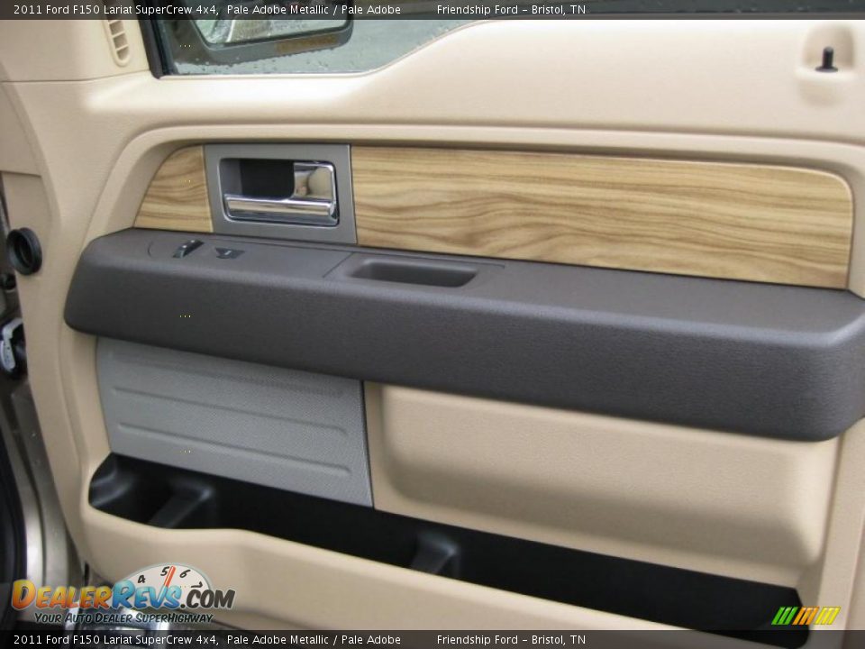 Door Panel of 2011 Ford F150 Lariat SuperCrew 4x4 Photo #22