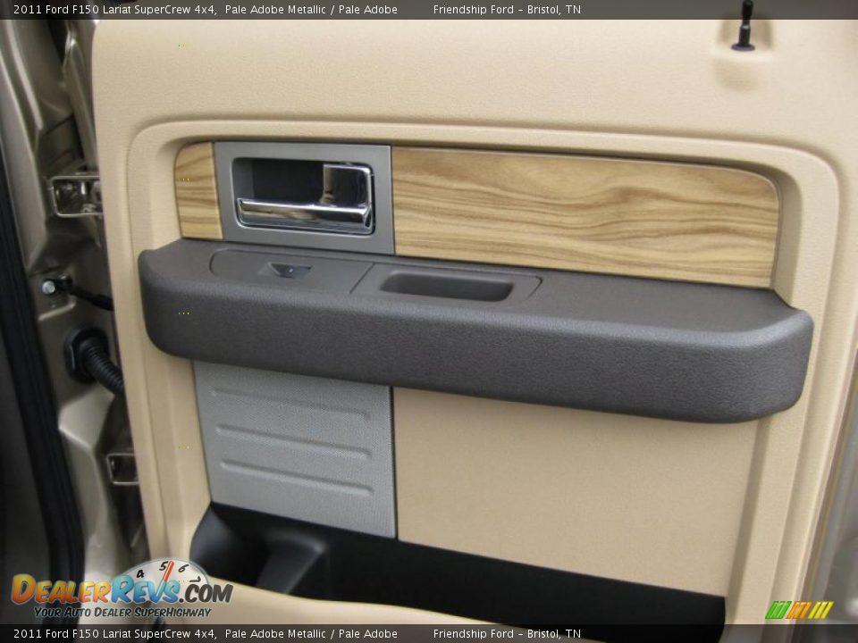 Door Panel of 2011 Ford F150 Lariat SuperCrew 4x4 Photo #25