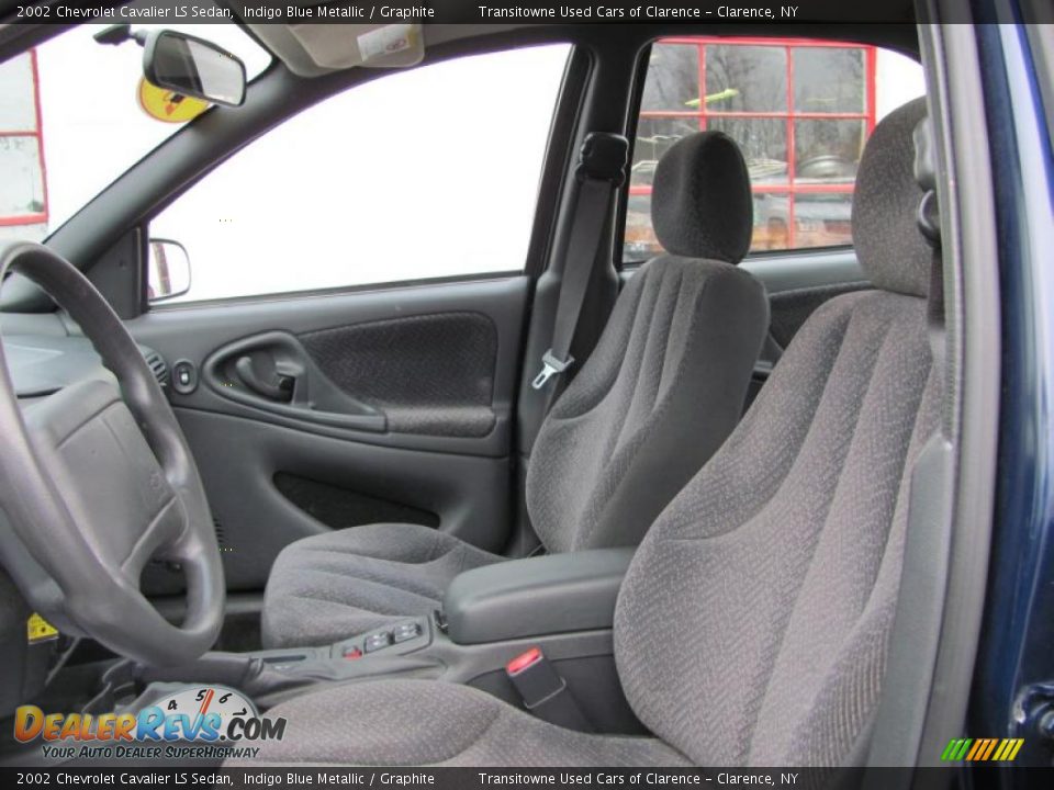 Graphite Interior - 2002 Chevrolet Cavalier LS Sedan Photo #7