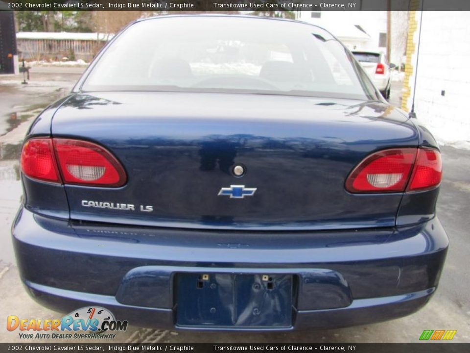 2002 Chevrolet Cavalier LS Sedan Indigo Blue Metallic / Graphite Photo #11