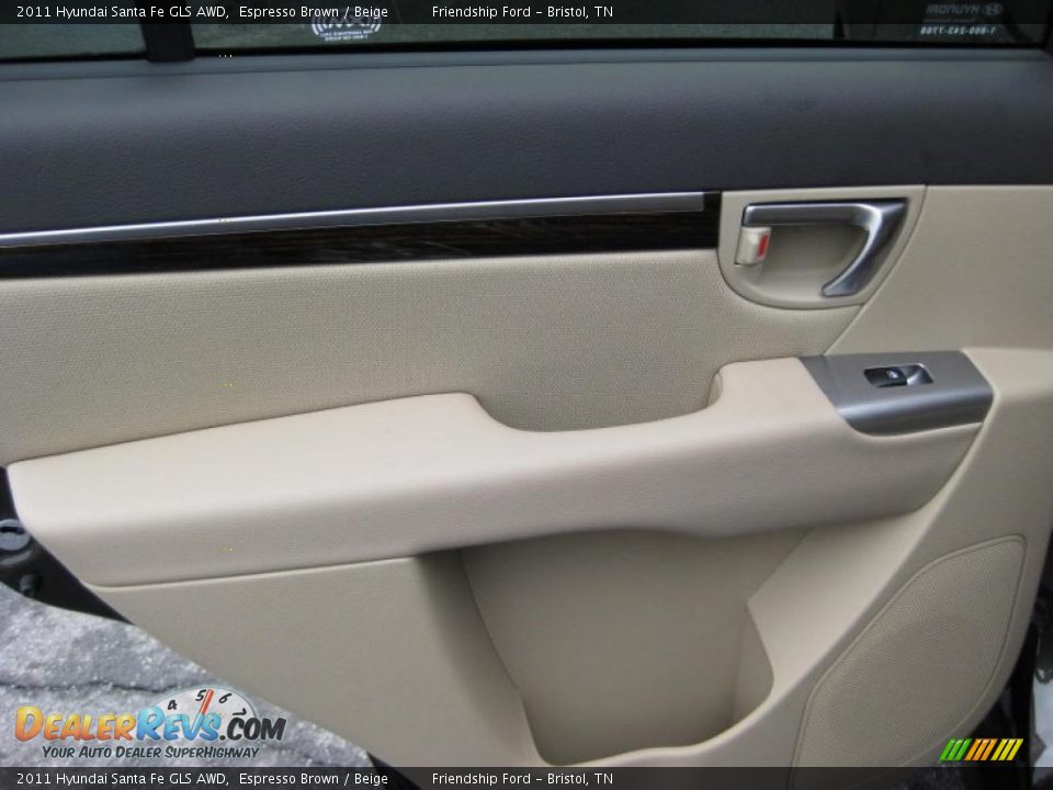 Door Panel of 2011 Hyundai Santa Fe GLS AWD Photo #16