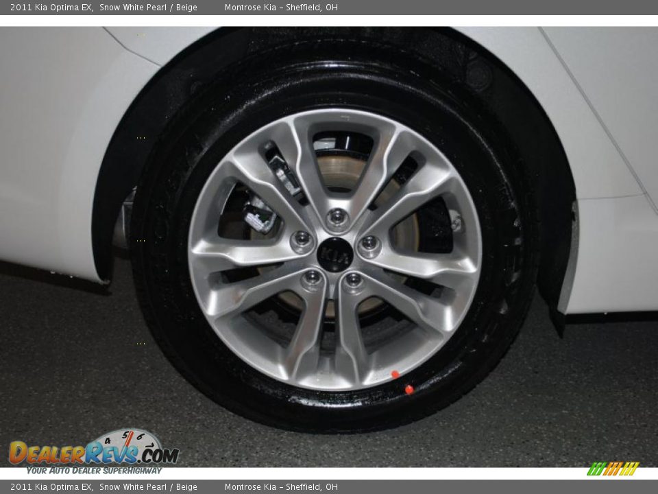 2011 Kia Optima EX Snow White Pearl / Beige Photo #24