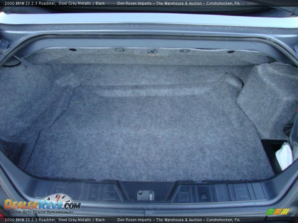 2000 BMW Z3 2.3 Roadster Trunk Photo #23