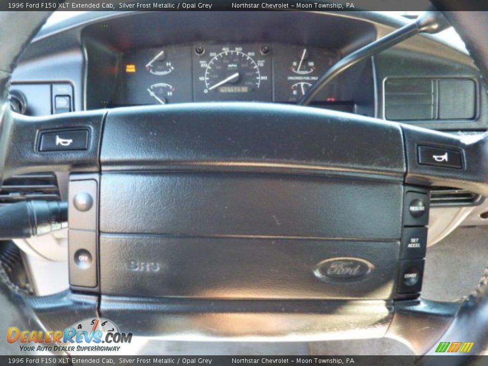 Controls of 1996 Ford F150 XLT Extended Cab Photo #14