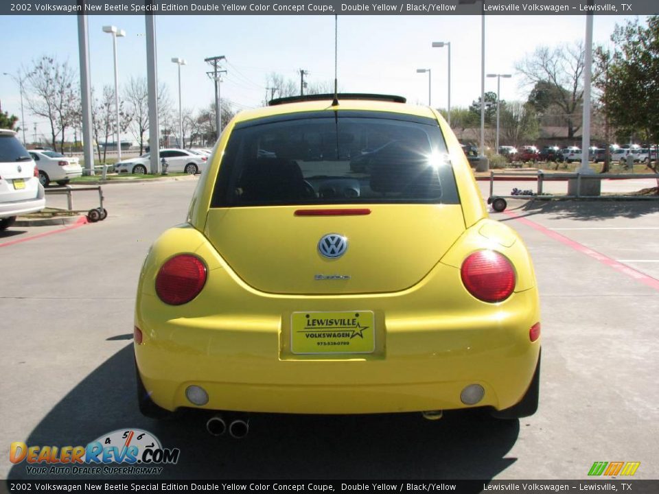 2002 Volkswagen New Beetle Special Edition Double Yellow Color Concept Coupe Double Yellow / Black/Yellow Photo #4