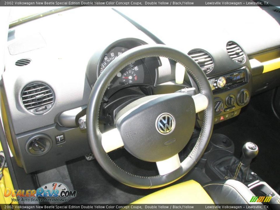 2002 Volkswagen New Beetle Special Edition Double Yellow Color Concept Coupe Double Yellow / Black/Yellow Photo #14