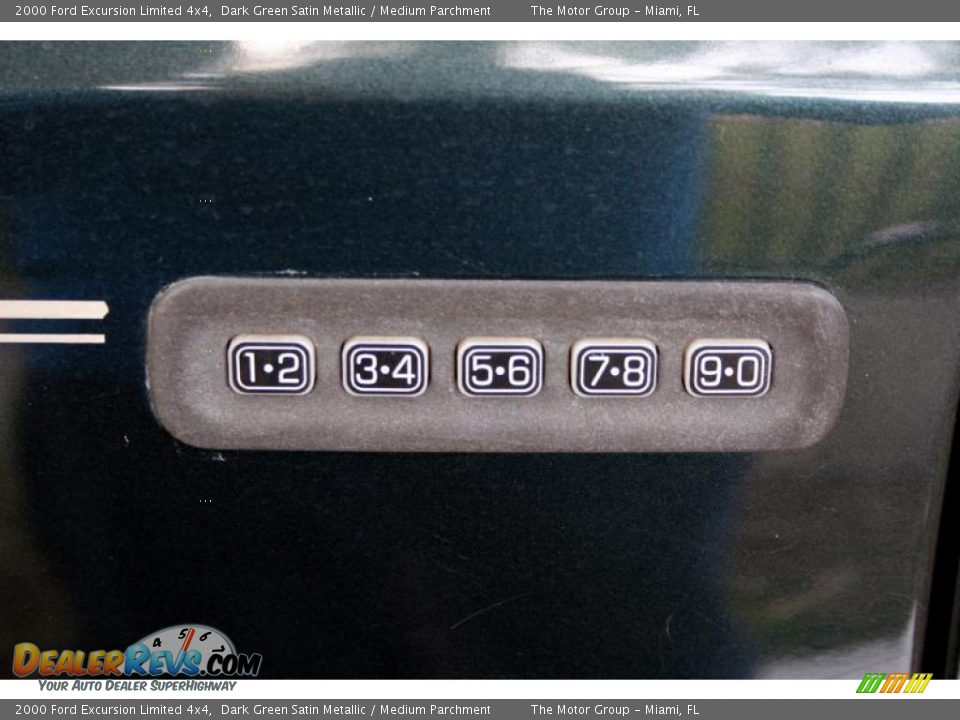 2000 Ford Excursion Limited 4x4 Dark Green Satin Metallic / Medium Parchment Photo #25