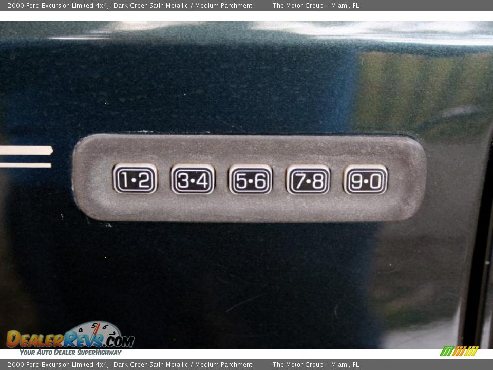 2000 Ford Excursion Limited 4x4 Dark Green Satin Metallic / Medium Parchment Photo #26