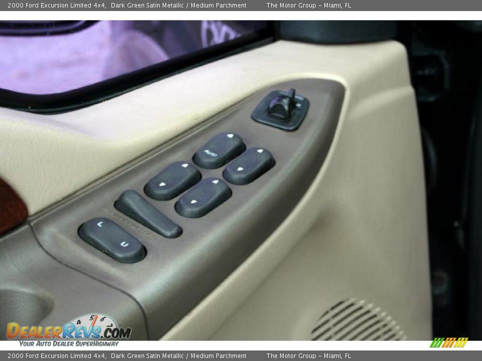 2000 Ford Excursion Limited 4x4 Dark Green Satin Metallic / Medium Parchment Photo #35