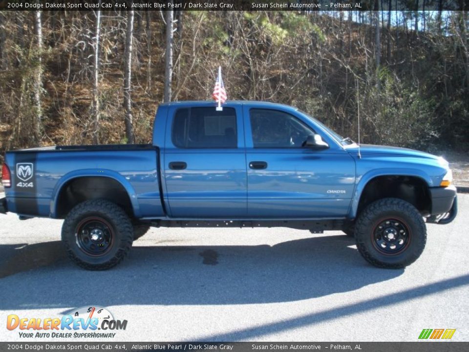 2004 Dodge Dakota Sport Quad Cab 4x4 Atlantic Blue Pearl / Dark Slate Gray Photo #2