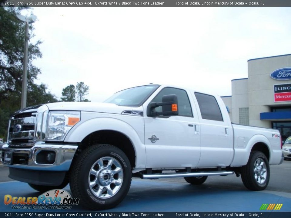 2011 Ford F250 Super Duty Lariat Crew Cab 4x4 Oxford White / Black Two Tone Leather Photo #1