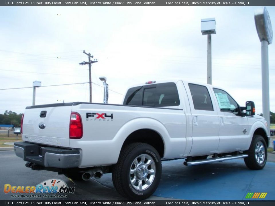 2011 Ford F250 Super Duty Lariat Crew Cab 4x4 Oxford White / Black Two Tone Leather Photo #3