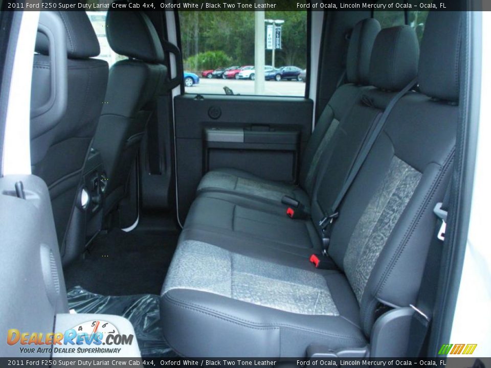 2011 Ford F250 Super Duty Lariat Crew Cab 4x4 Oxford White / Black Two Tone Leather Photo #7