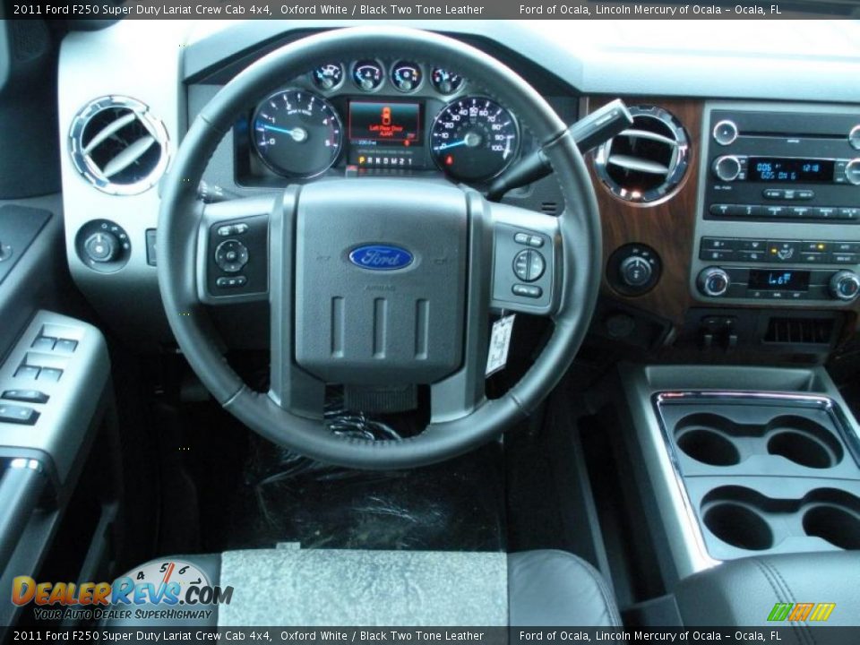 2011 Ford F250 Super Duty Lariat Crew Cab 4x4 Oxford White / Black Two Tone Leather Photo #8
