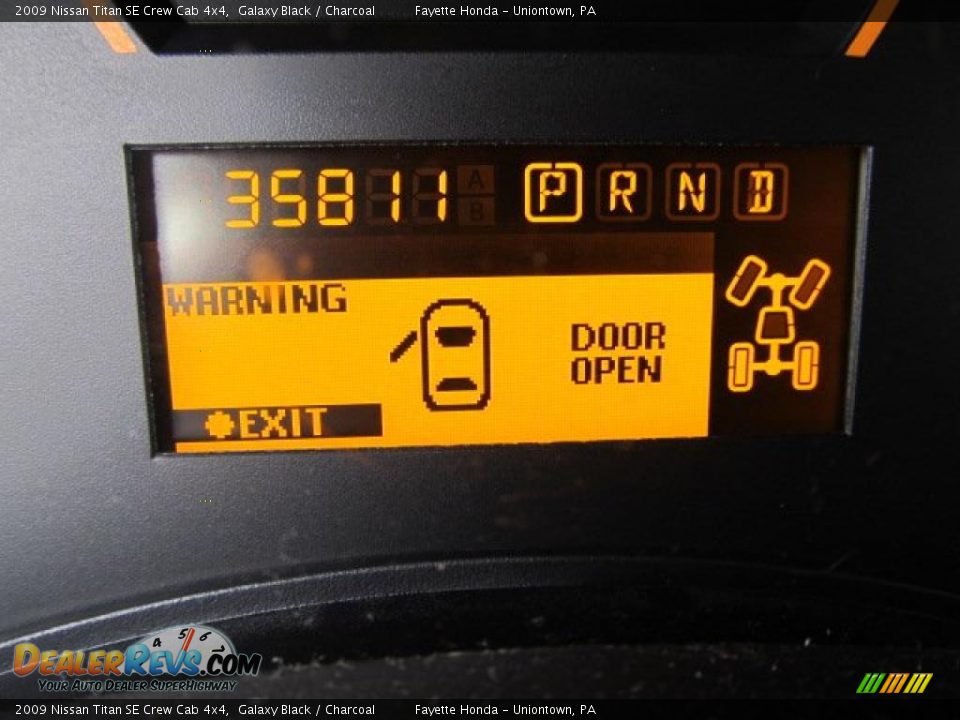 2009 Nissan Titan SE Crew Cab 4x4 Galaxy Black / Charcoal Photo #9