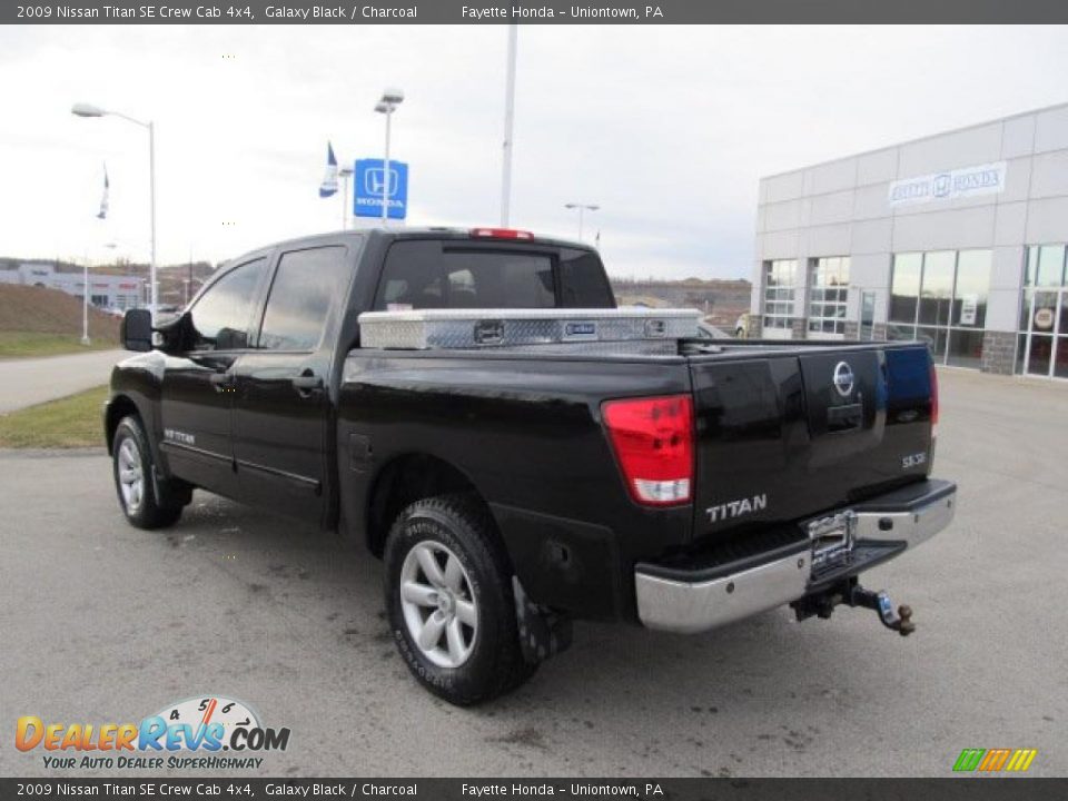 2009 Nissan Titan SE Crew Cab 4x4 Galaxy Black / Charcoal Photo #10