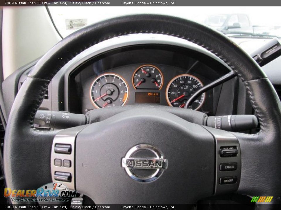 2009 Nissan Titan SE Crew Cab 4x4 Galaxy Black / Charcoal Photo #18