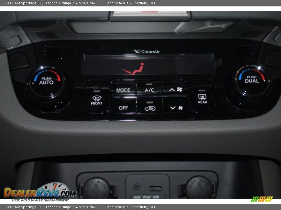 Controls of 2011 Kia Sportage EX Photo #34