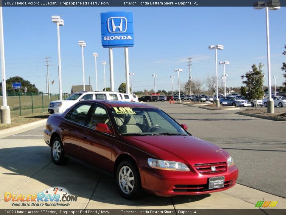 2002 Honda Accord SE Sedan Firepepper Red Pearl / Ivory Photo #2