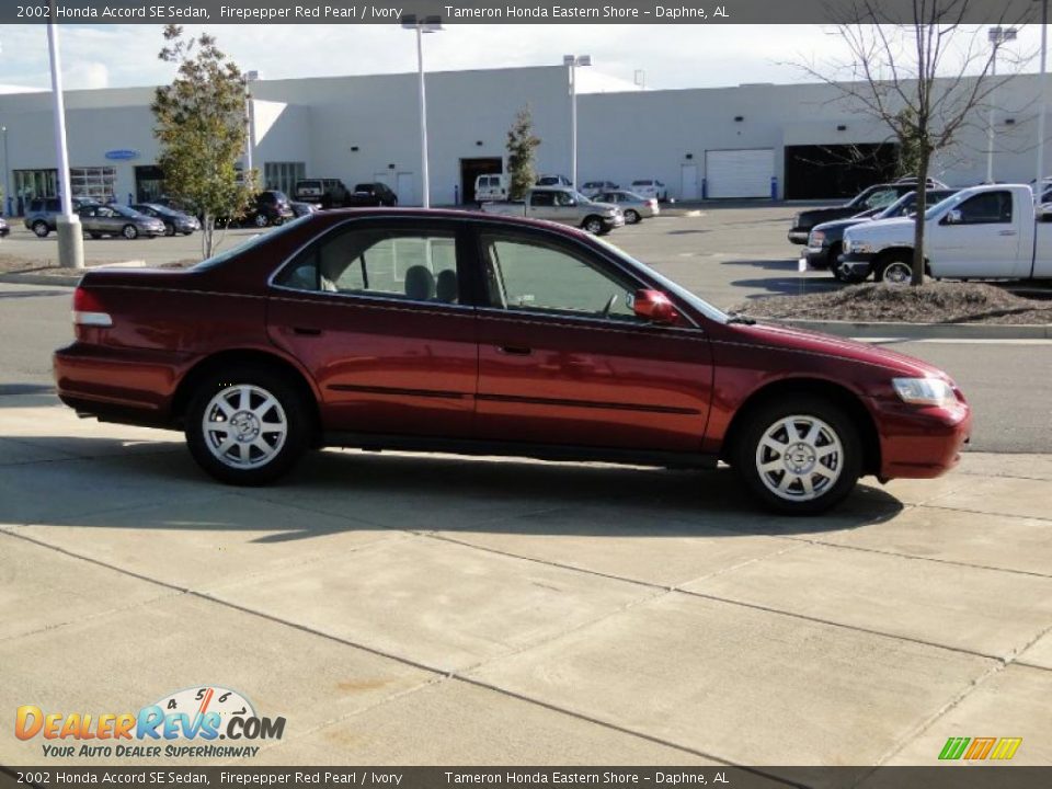 2002 Honda Accord SE Sedan Firepepper Red Pearl / Ivory Photo #4