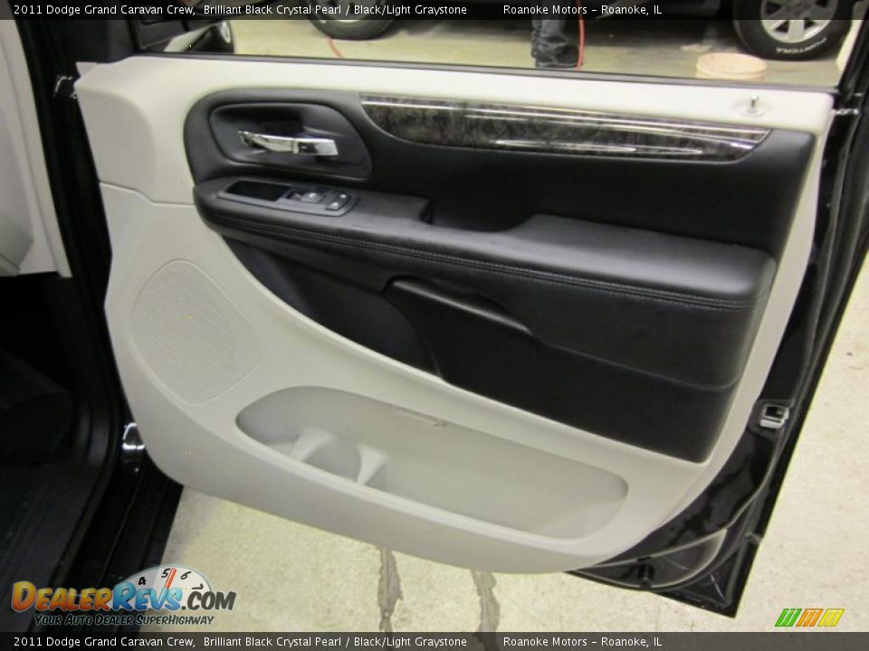 Door Panel of 2011 Dodge Grand Caravan Crew Photo #20