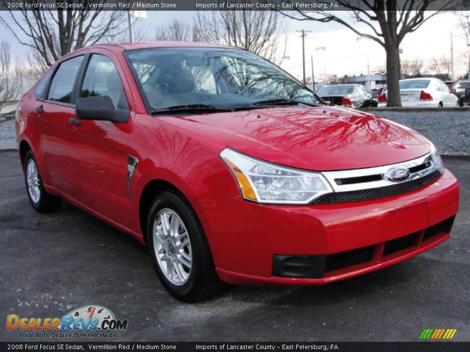 2008 Ford Focus SE Sedan Vermillion Red / Medium Stone Photo #1