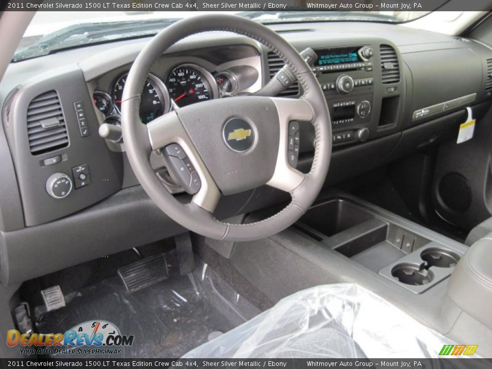 Dashboard of 2011 Chevrolet Silverado 1500 LT Texas Edition Crew Cab 4x4 Photo #13