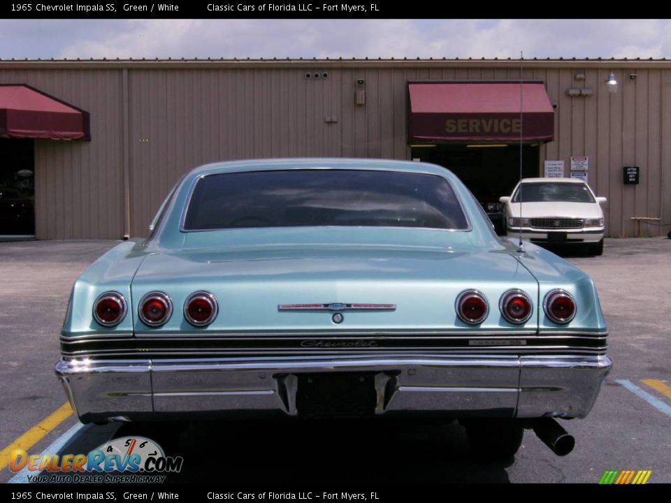 1965 Chevrolet Impala SS Green / White Photo #5