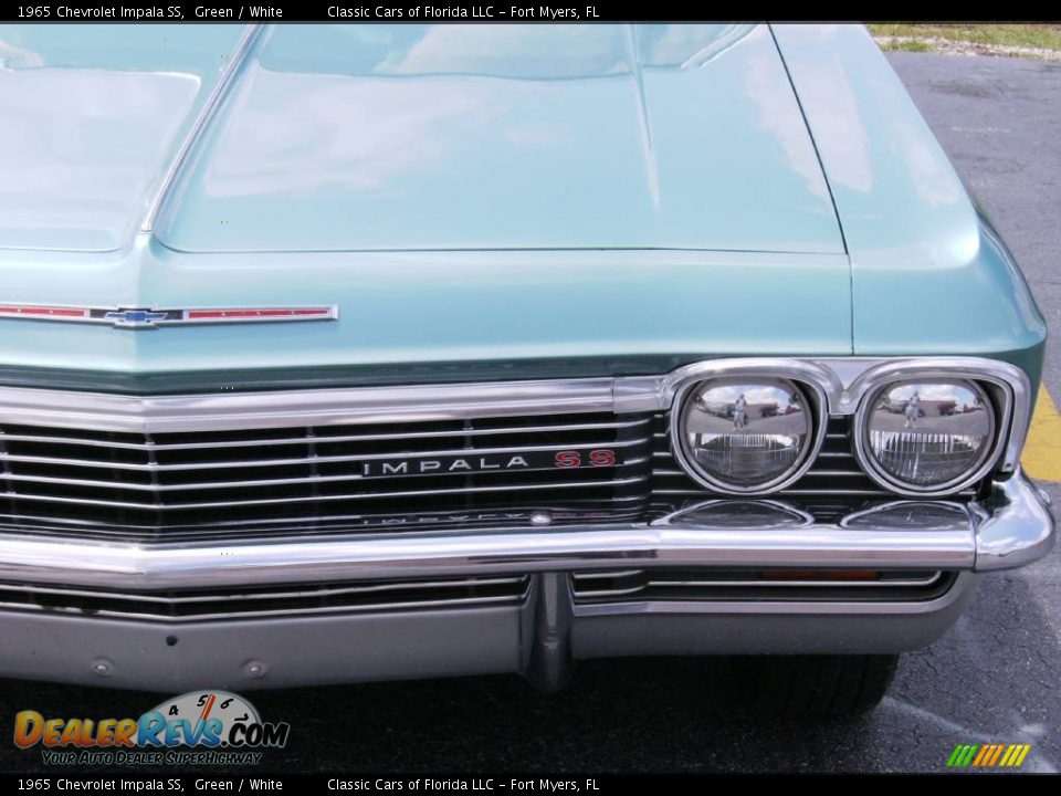 1965 Chevrolet Impala SS Green / White Photo #15