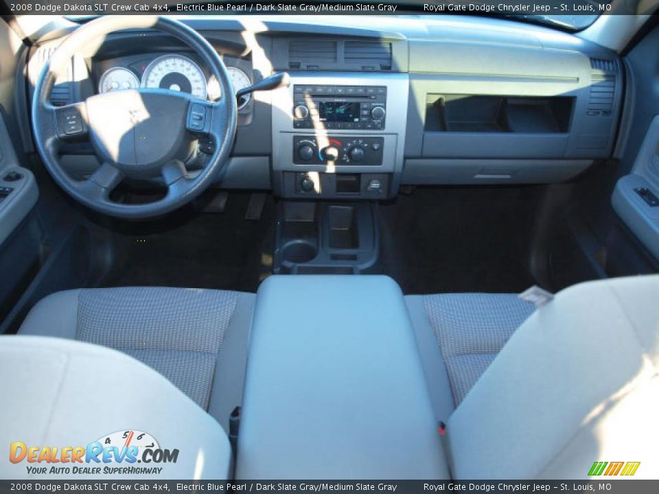 Dashboard of 2008 Dodge Dakota SLT Crew Cab 4x4 Photo #10