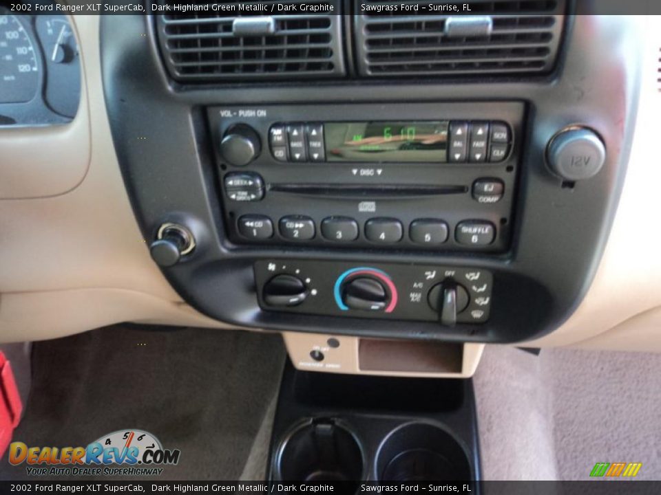 Controls of 2002 Ford Ranger XLT SuperCab Photo #24