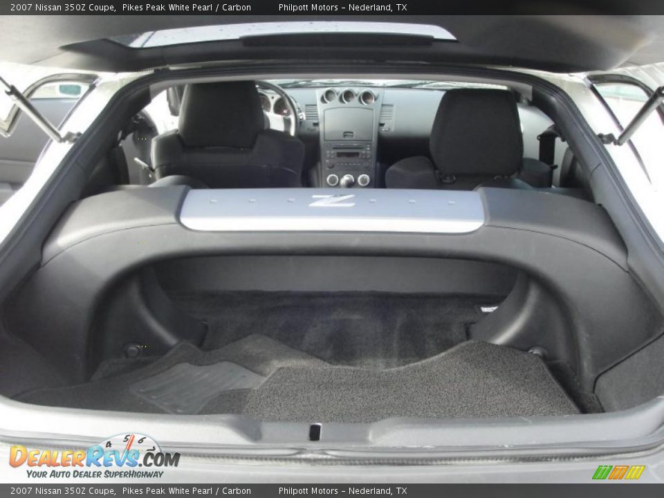 2007 Nissan 350Z Coupe Trunk Photo #26