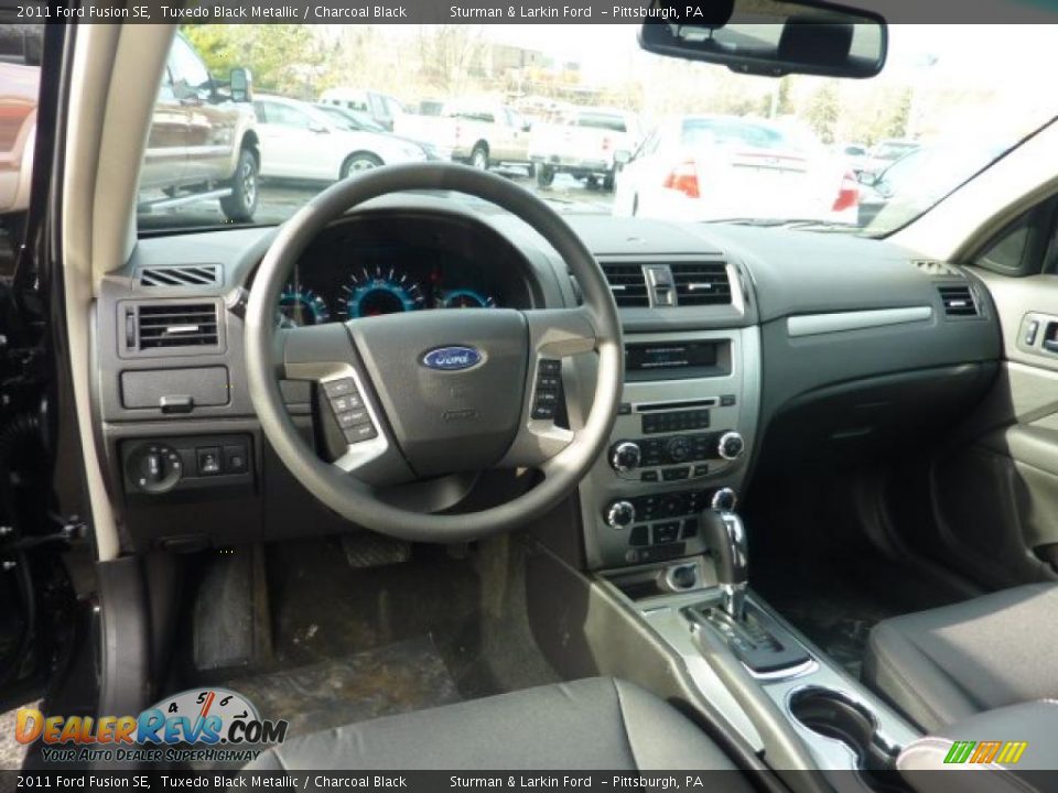 2011 Ford Fusion SE Tuxedo Black Metallic / Charcoal Black Photo #10