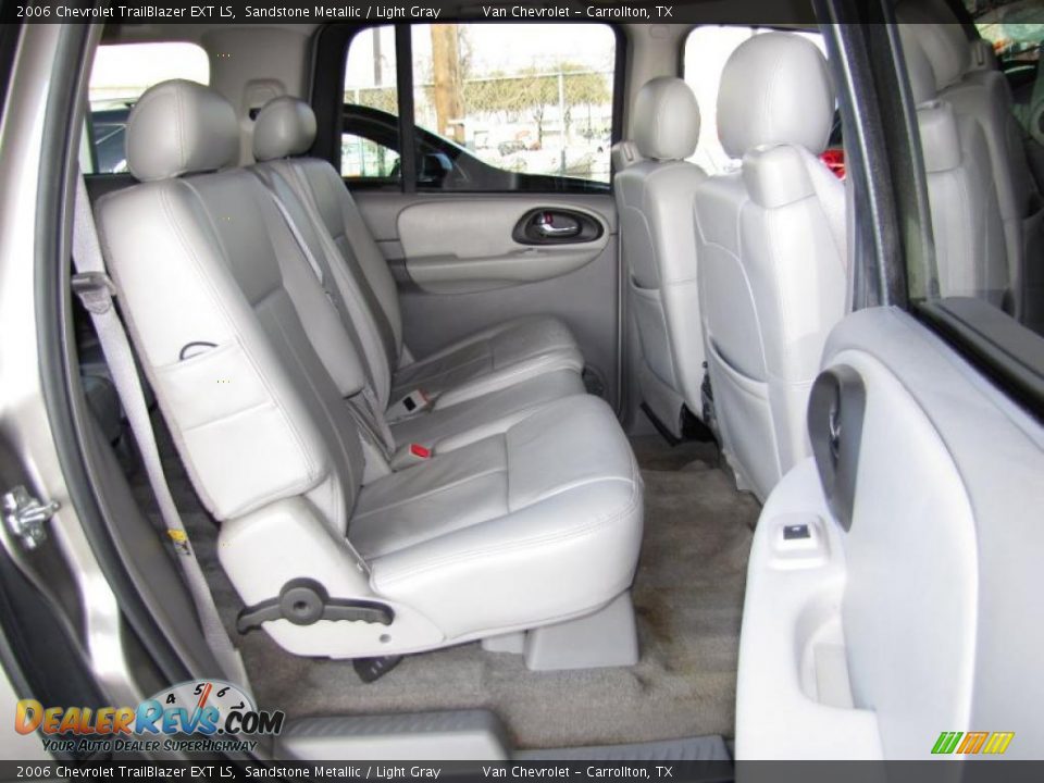 Light Gray Interior - 2006 Chevrolet TrailBlazer EXT LS Photo #10