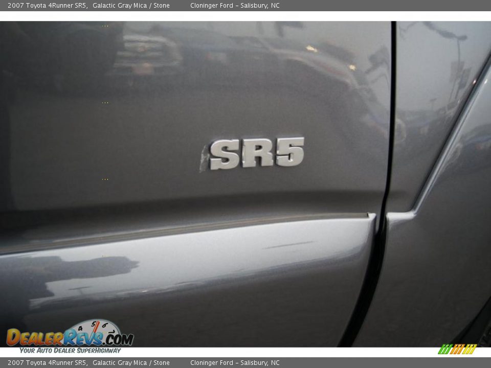 2007 Toyota 4Runner SR5 Galactic Gray Mica / Stone Photo #18