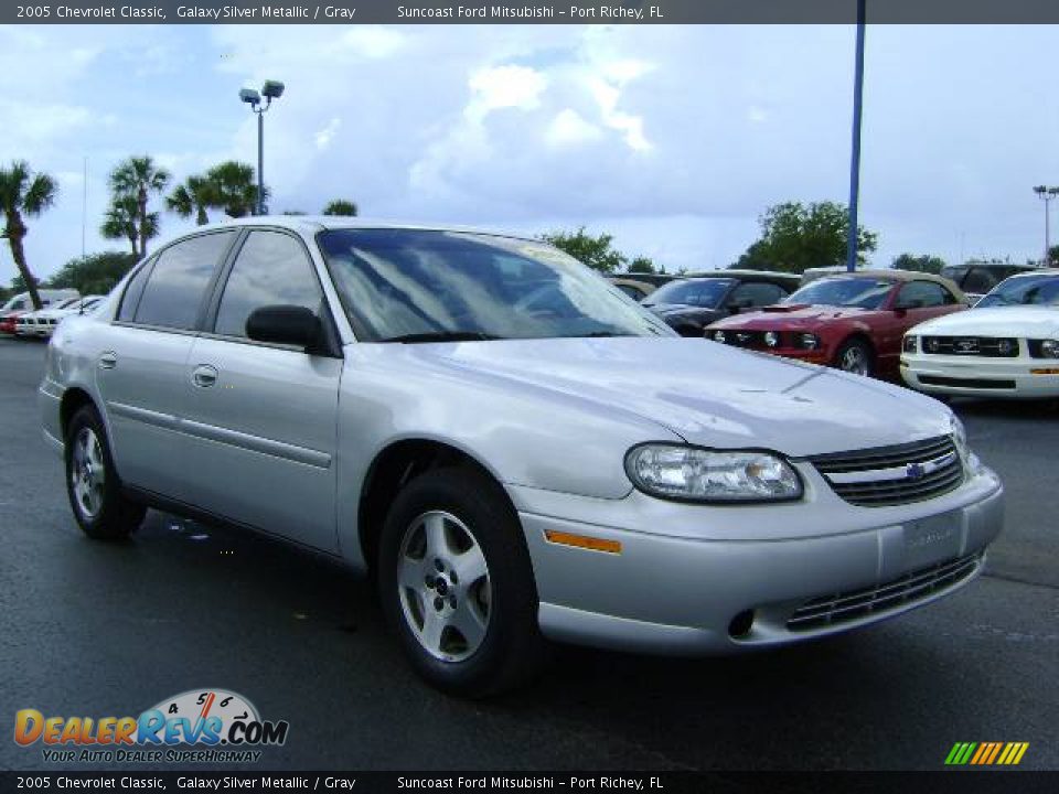 2005 Chevrolet Classic Galaxy Silver Metallic / Gray Photo #1