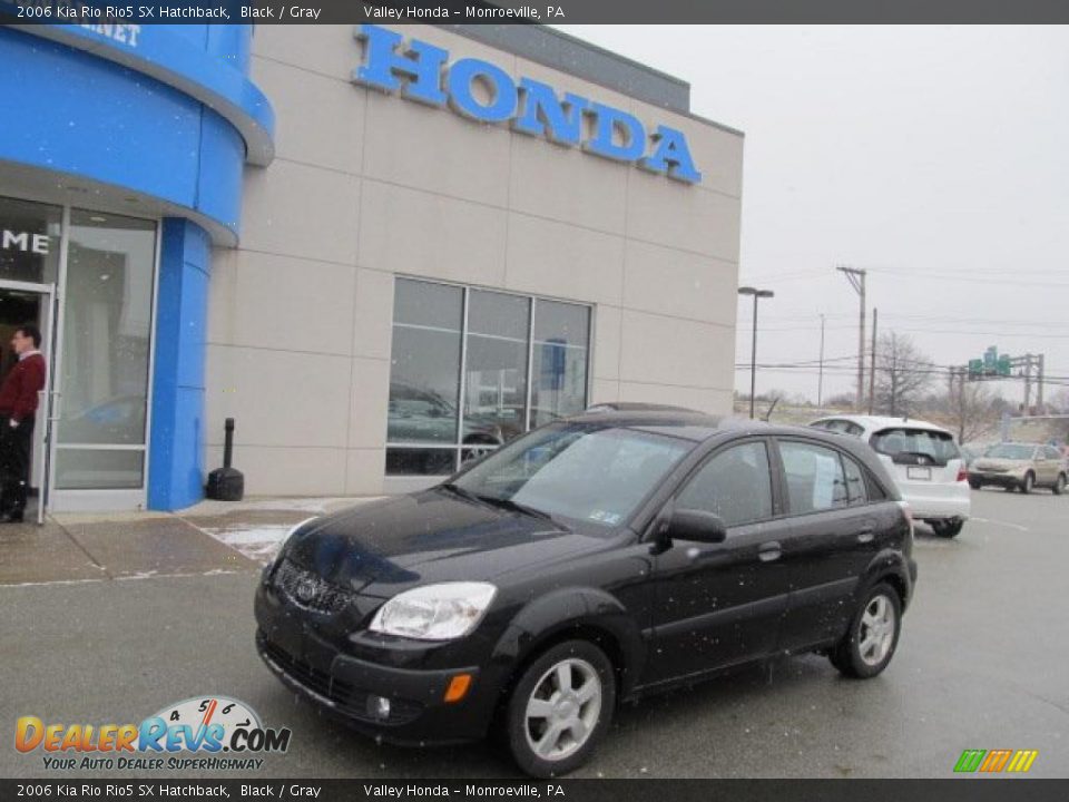2006 Kia Rio Rio5 SX Hatchback Black / Gray Photo #1
