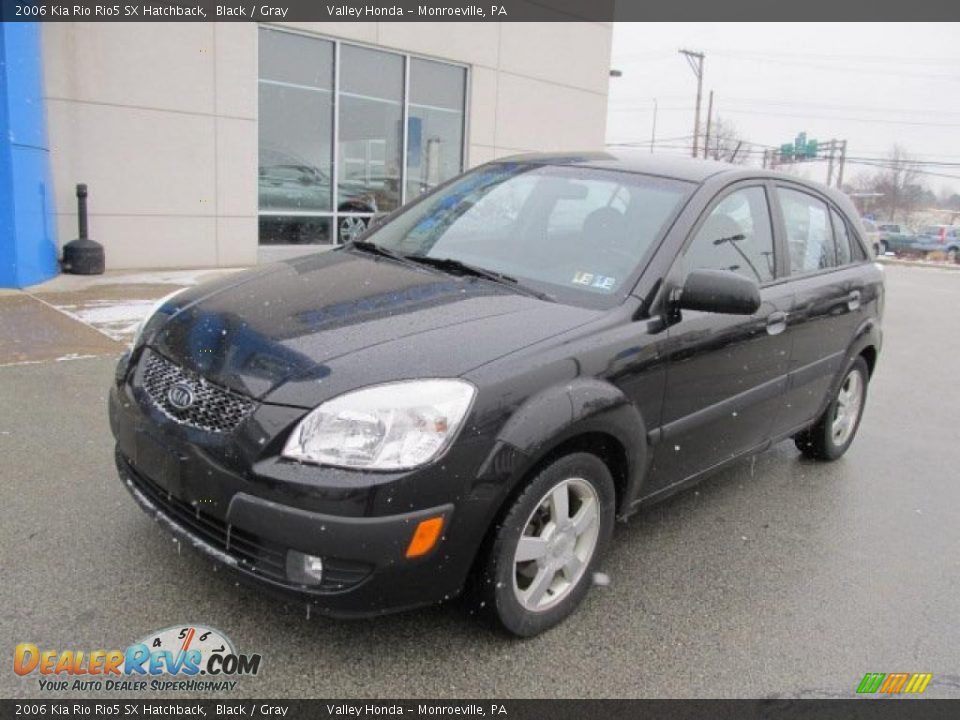 2006 Kia Rio Rio5 SX Hatchback Black / Gray Photo #2