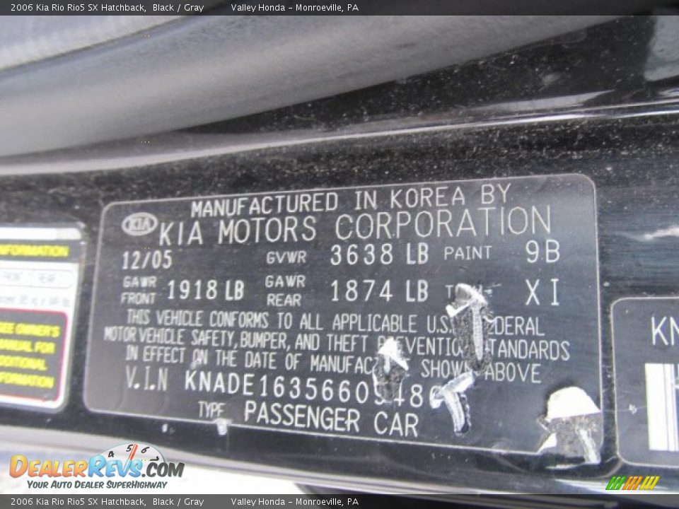 2006 Kia Rio Rio5 SX Hatchback Black / Gray Photo #14