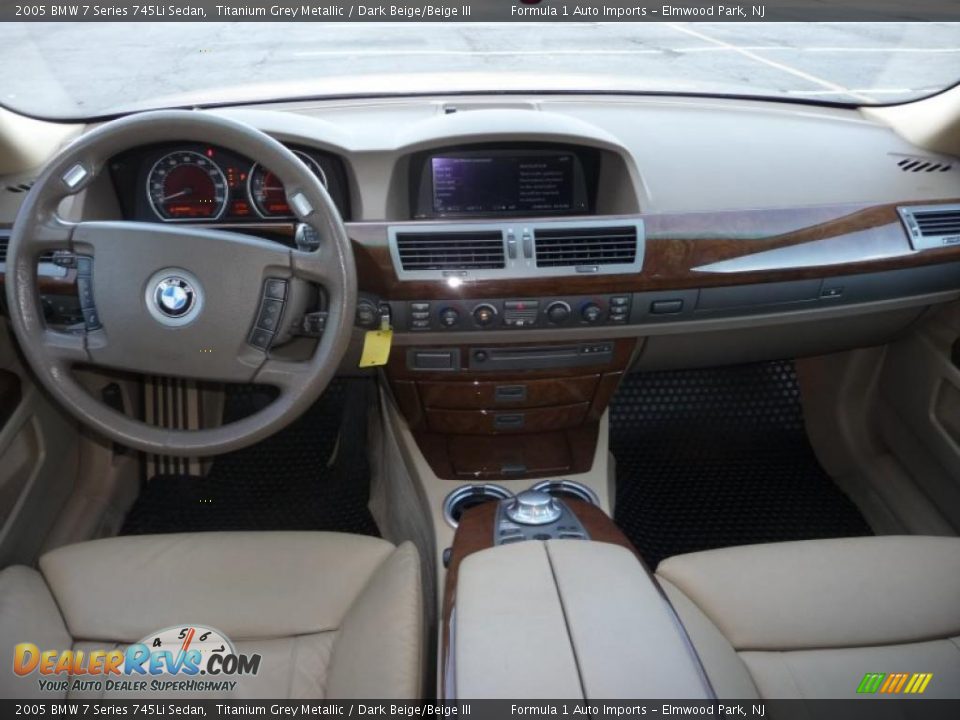 Dashboard of 2005 BMW 7 Series 745Li Sedan Photo #20