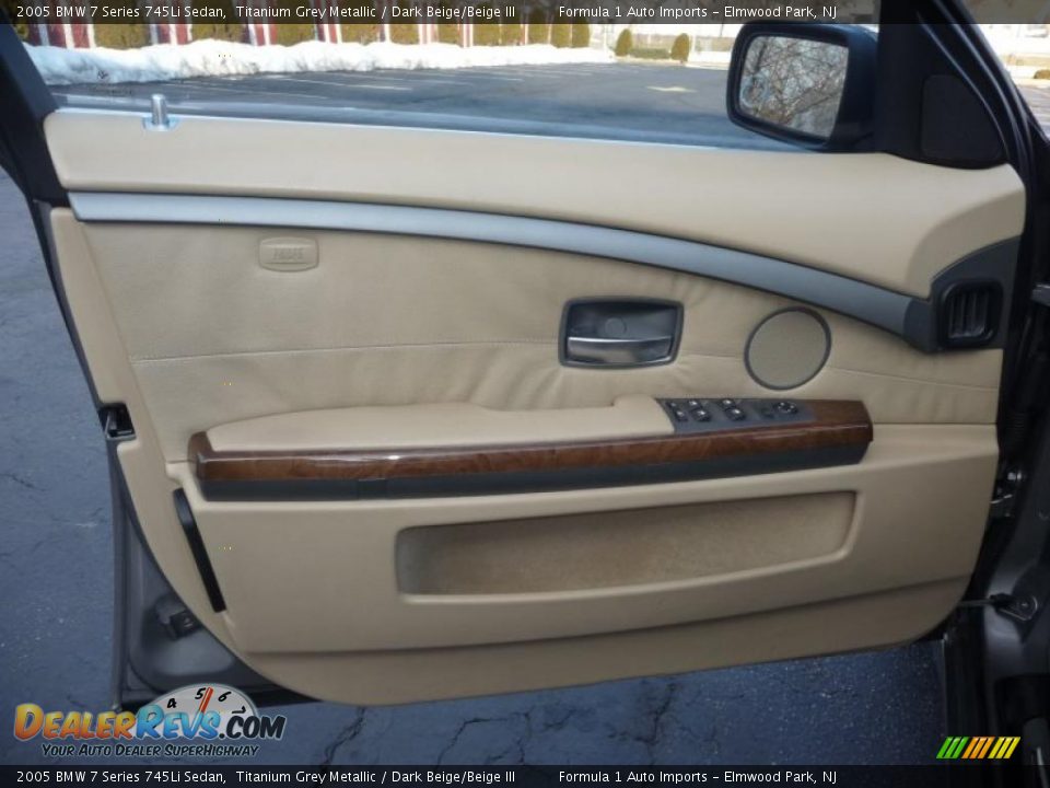 Door Panel of 2005 BMW 7 Series 745Li Sedan Photo #24