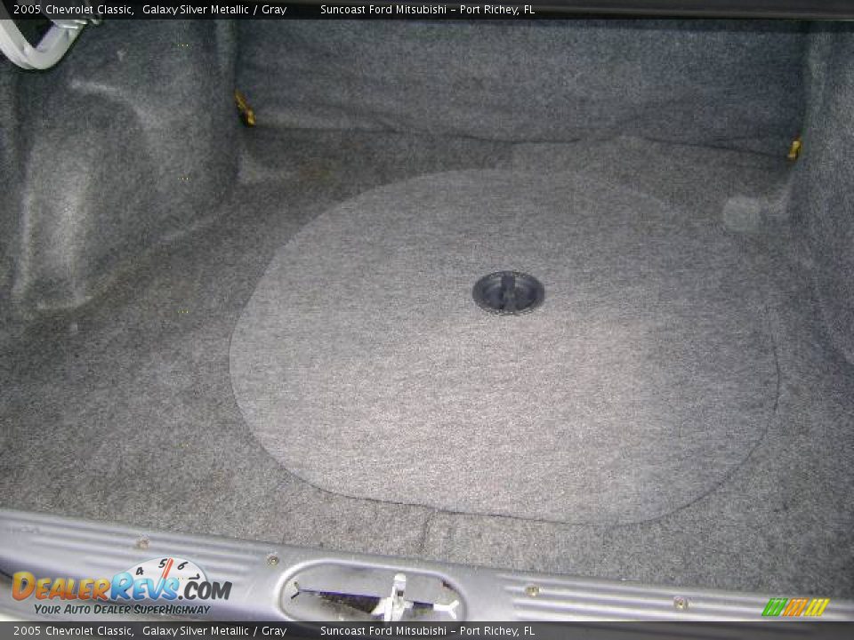 2005 Chevrolet Classic Galaxy Silver Metallic / Gray Photo #23