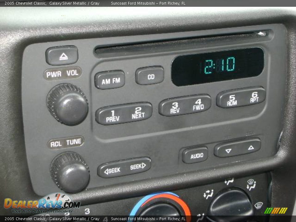 2005 Chevrolet Classic Galaxy Silver Metallic / Gray Photo #28
