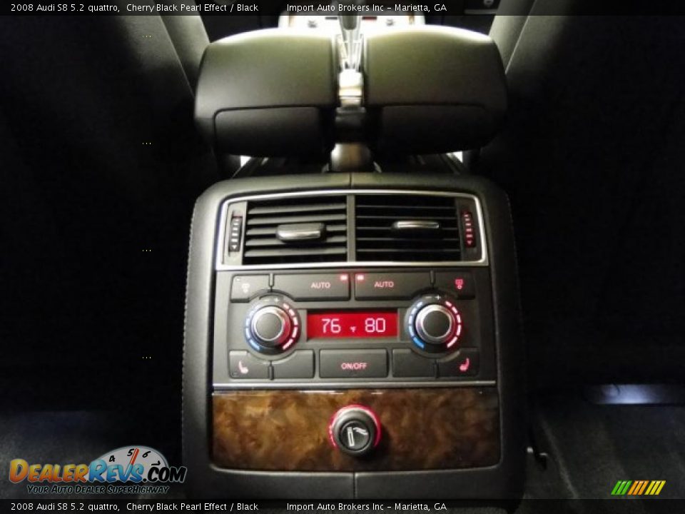 Controls of 2008 Audi S8 5.2 quattro Photo #31