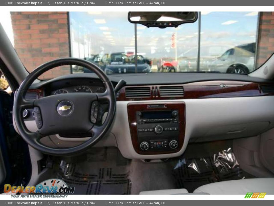 2006 Chevrolet Impala LTZ Laser Blue Metallic / Gray Photo #9
