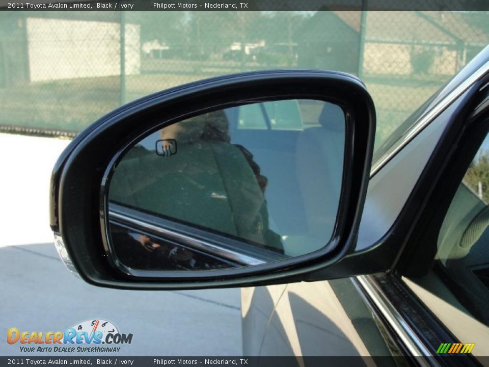 2011 Toyota Avalon Limited Black / Ivory Photo #12